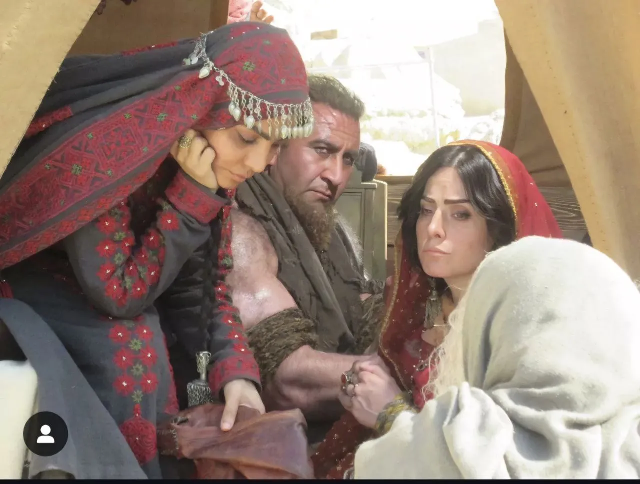 تصاویر زنان بازیگر بی حجاب در سریال سلمان فارسی